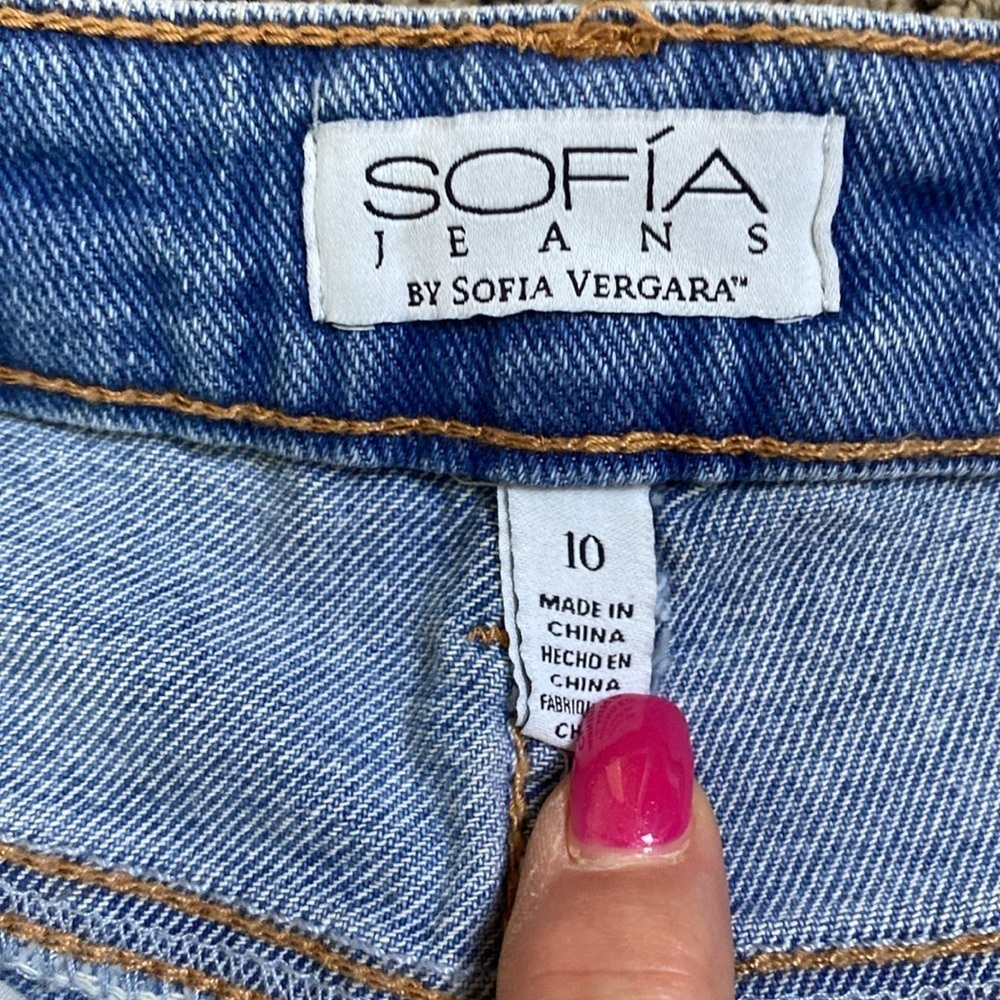 Sofia Jeans Sofia Vergara Lila Short Button Fly Distressed Jean Shorts Sz 10 NWT - Picture 6 of 9